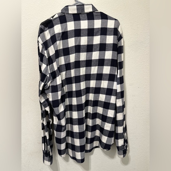 Versace Men’s Graphic Button Down shirt - Picture 4 of 4